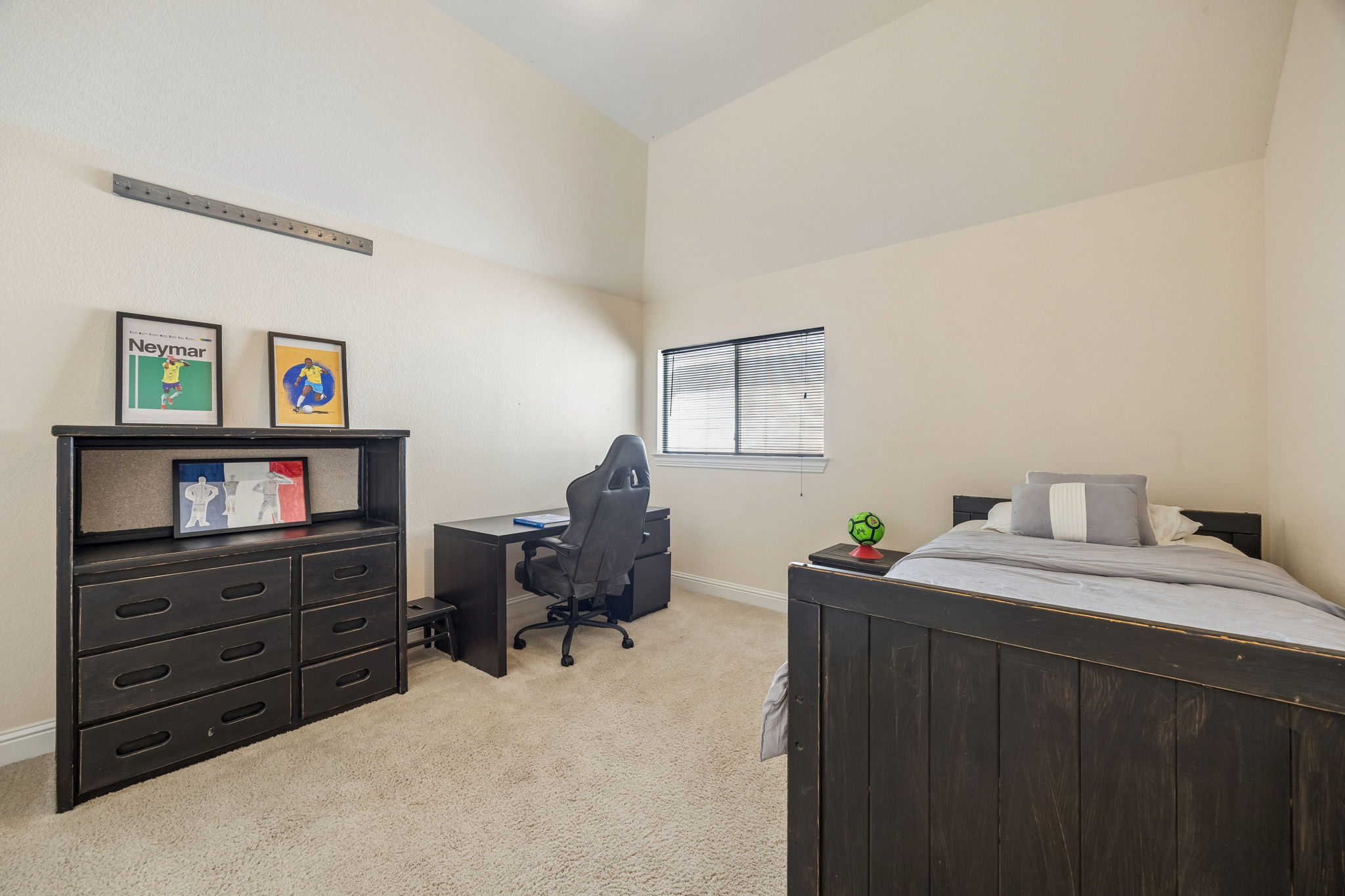712Lathrop_032