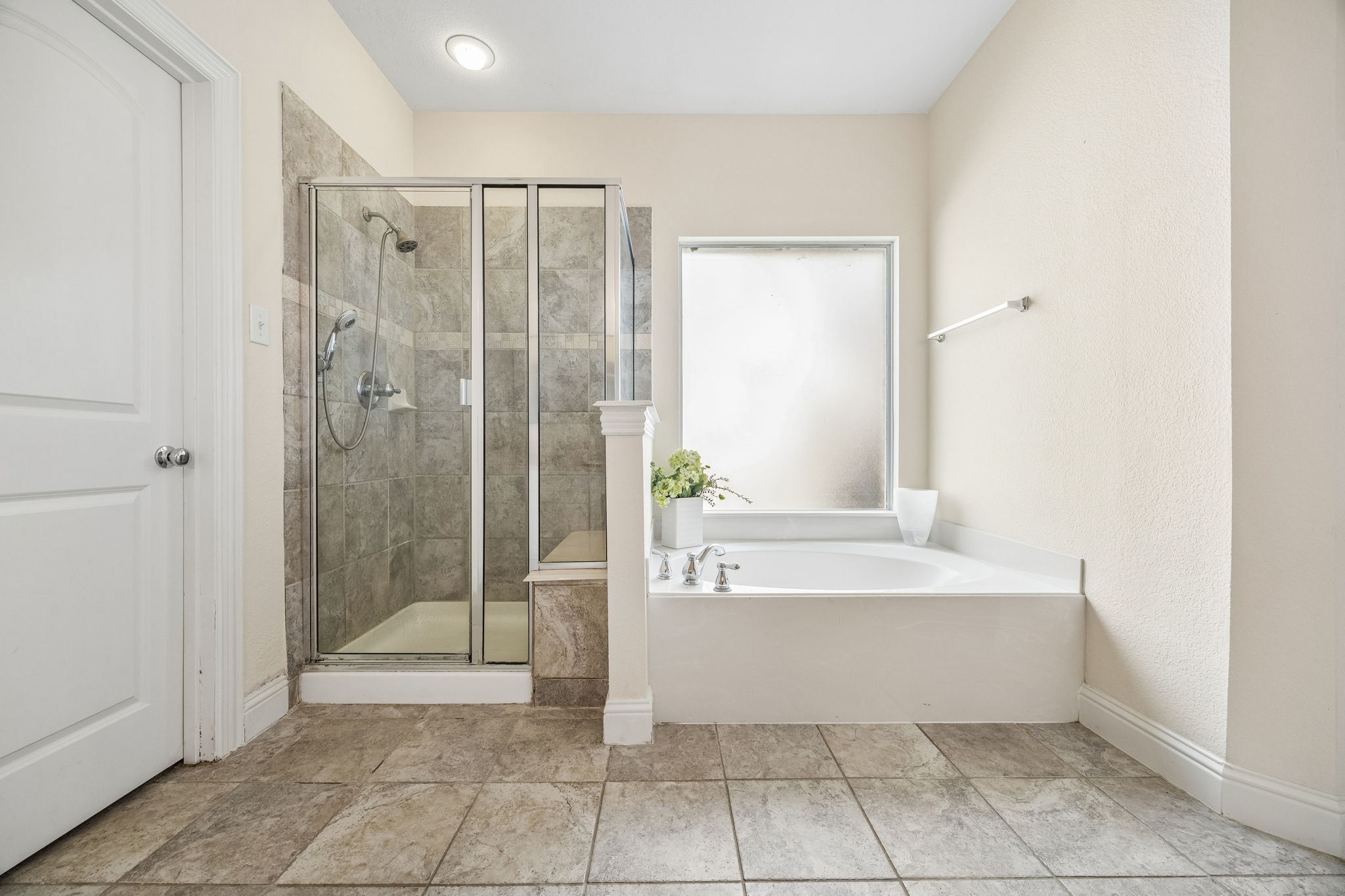 712Lathrop_024