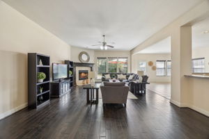 712Lathrop_008