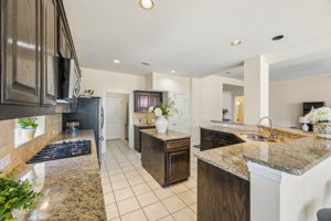 712Lathrop_013