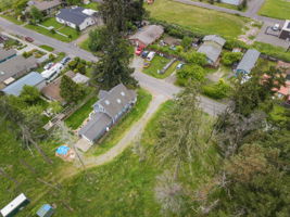  Photo 40
