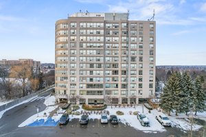712 Rossland Rd E Unit 415, Whitby ON