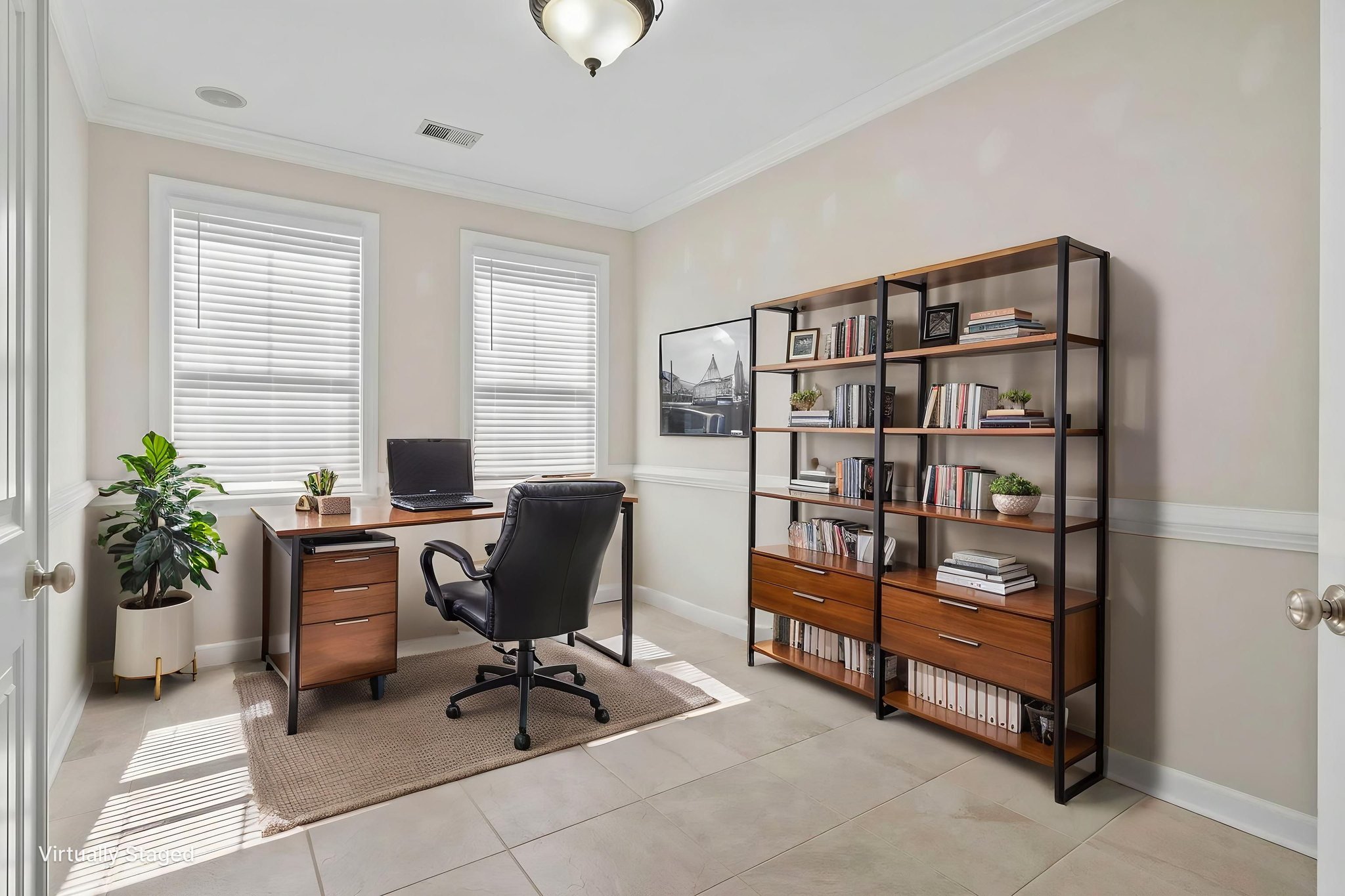 23-web-or-mls-DSC02615_declutter_9f55eb07-bd60-486e-98fe-bc2dcc6b2ced virtually staged.jpeg