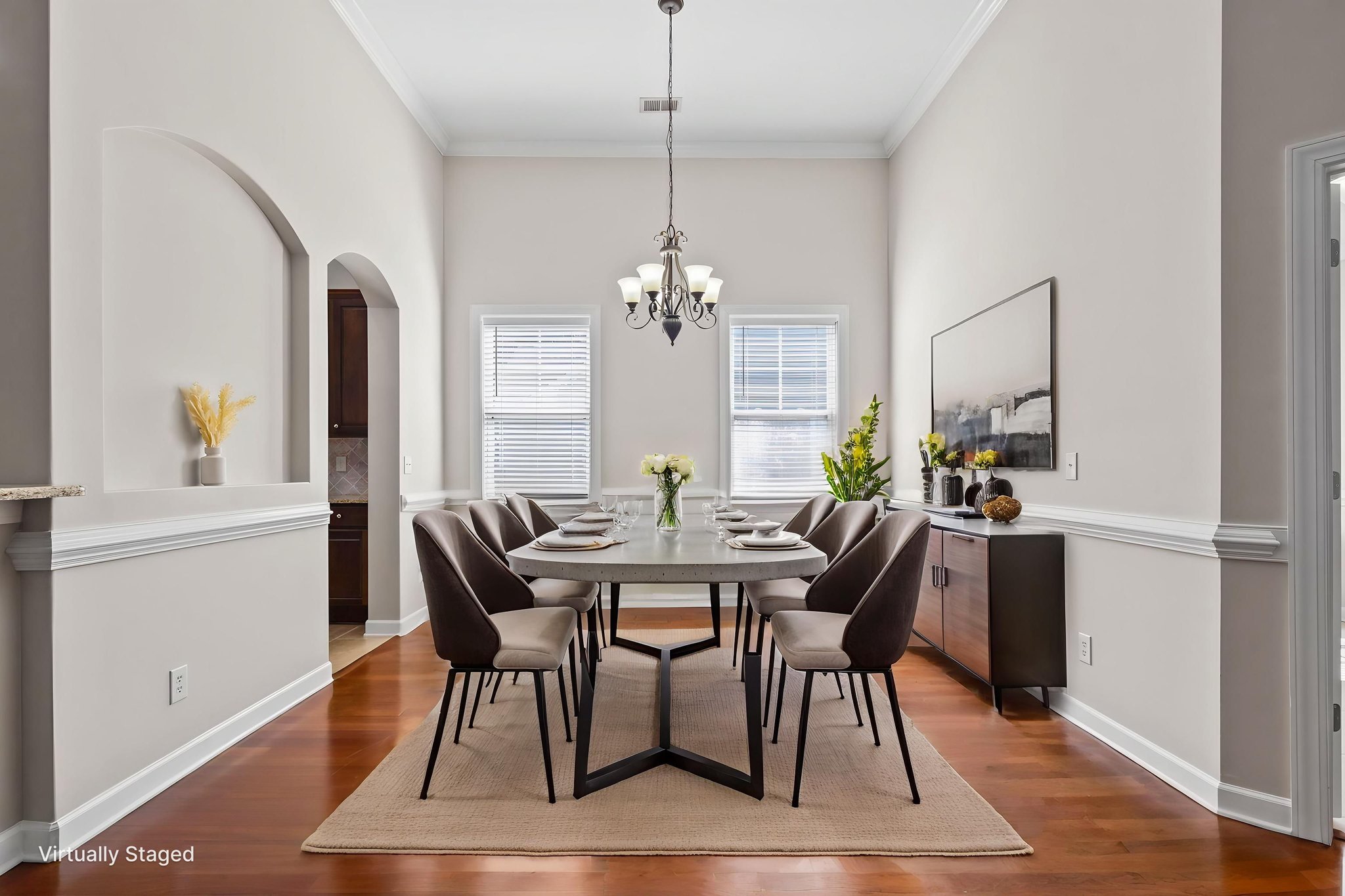 DSC02621 virtually staged.jpeg