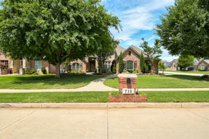  Photo 0