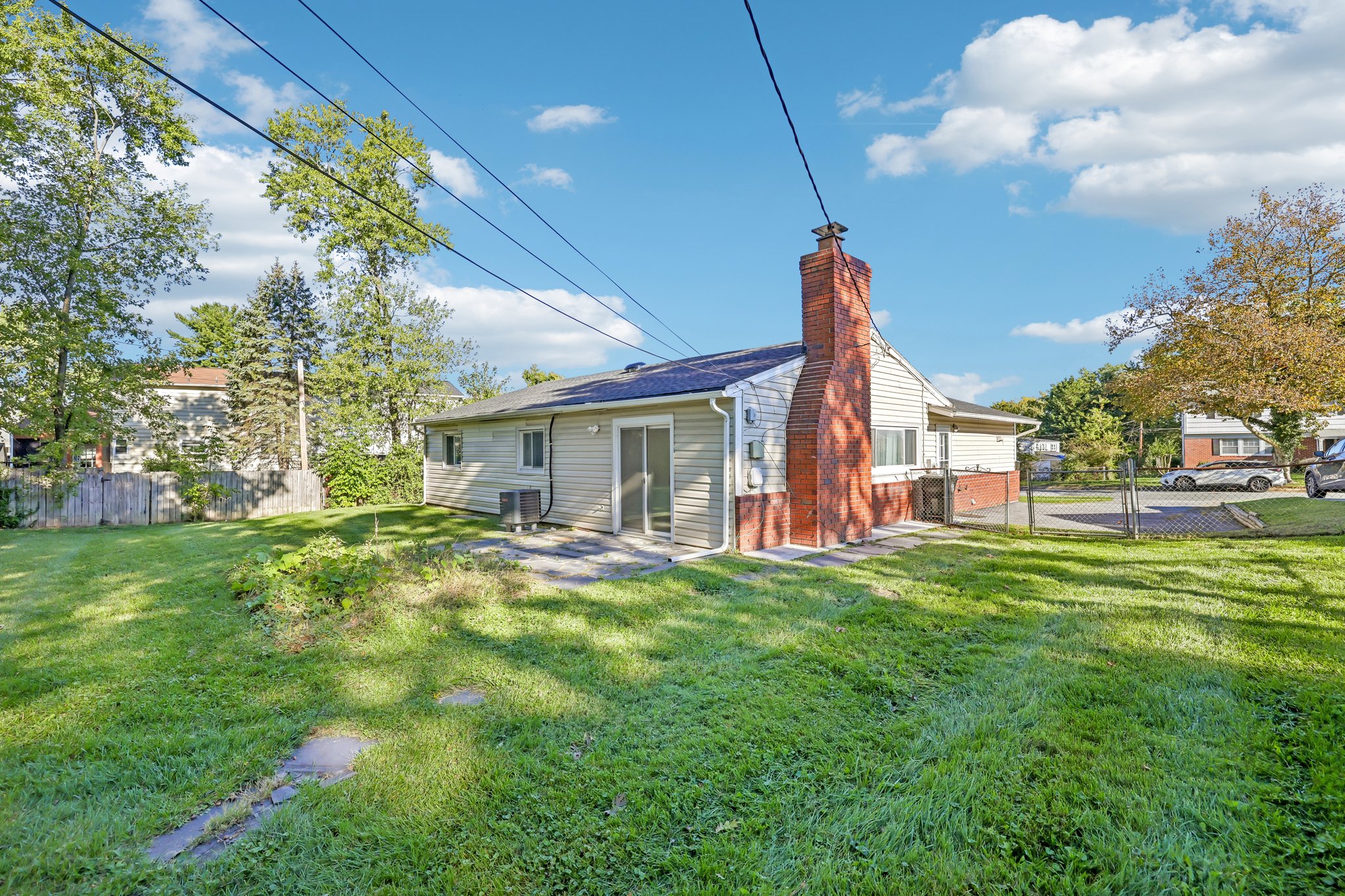 Chamberlain Rd-S0710-039.jpg