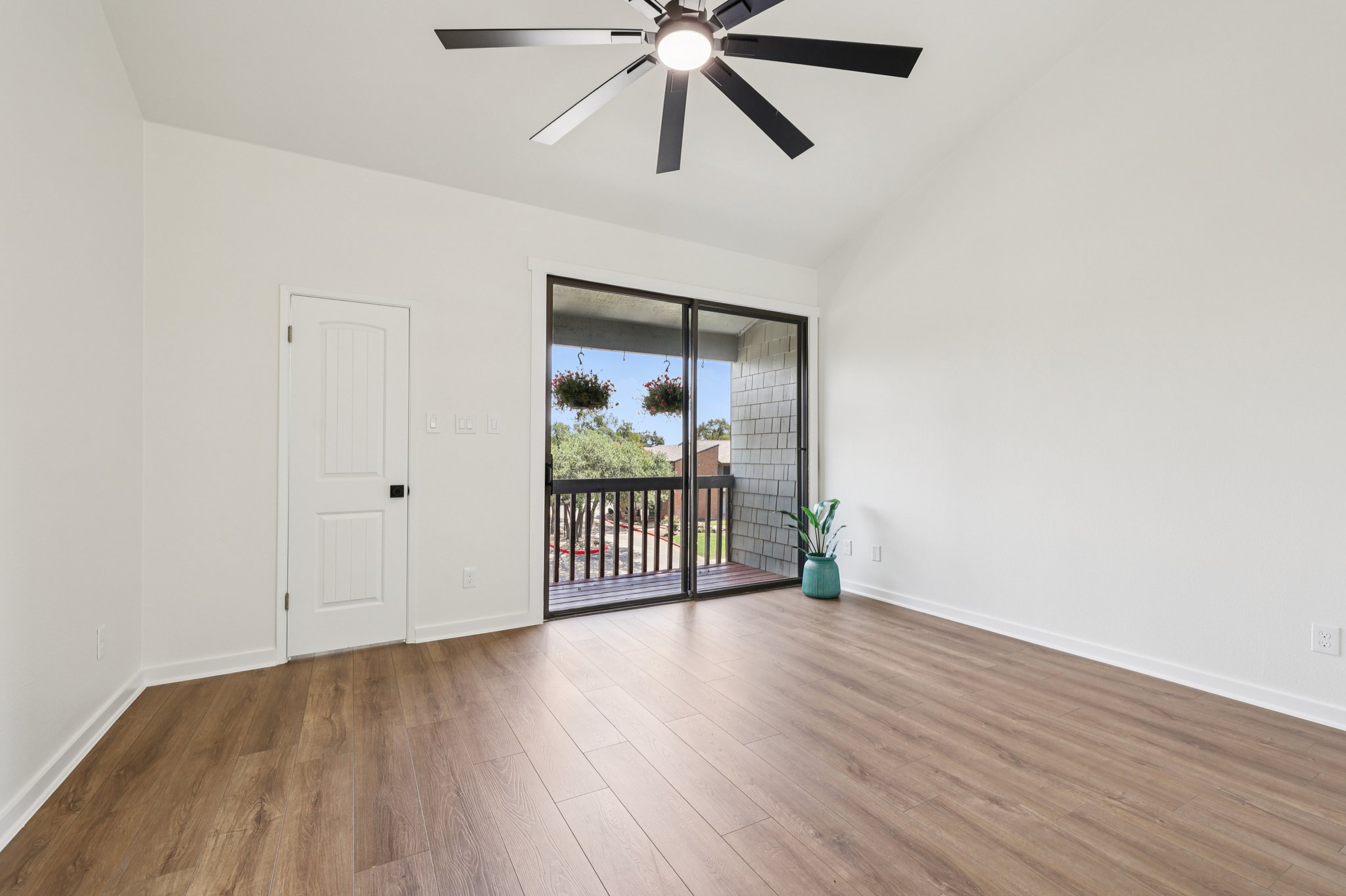 Wood Hollow Dr 52-S1309-031.jpg