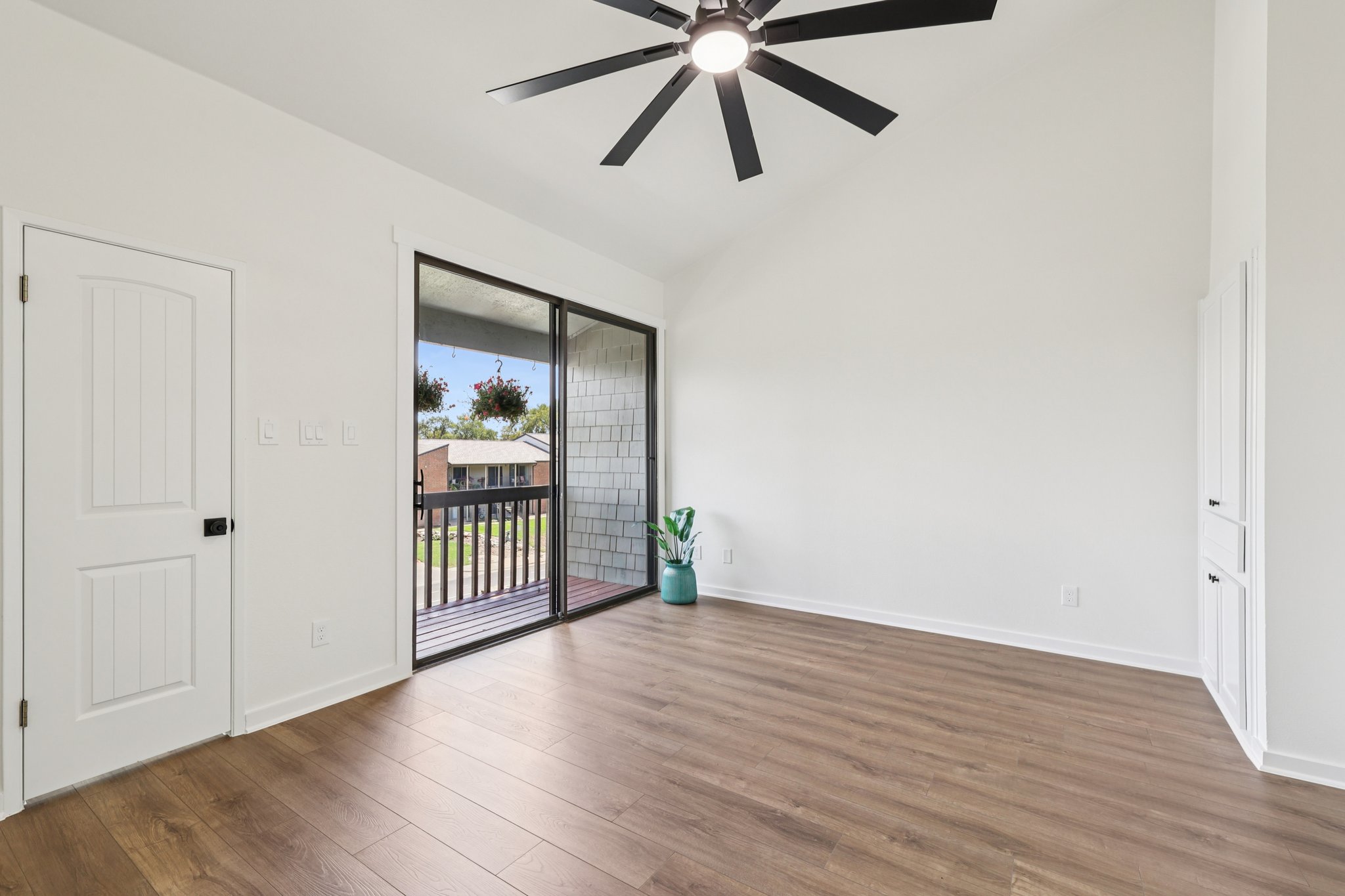Wood Hollow Dr 52-S1309-032.jpg