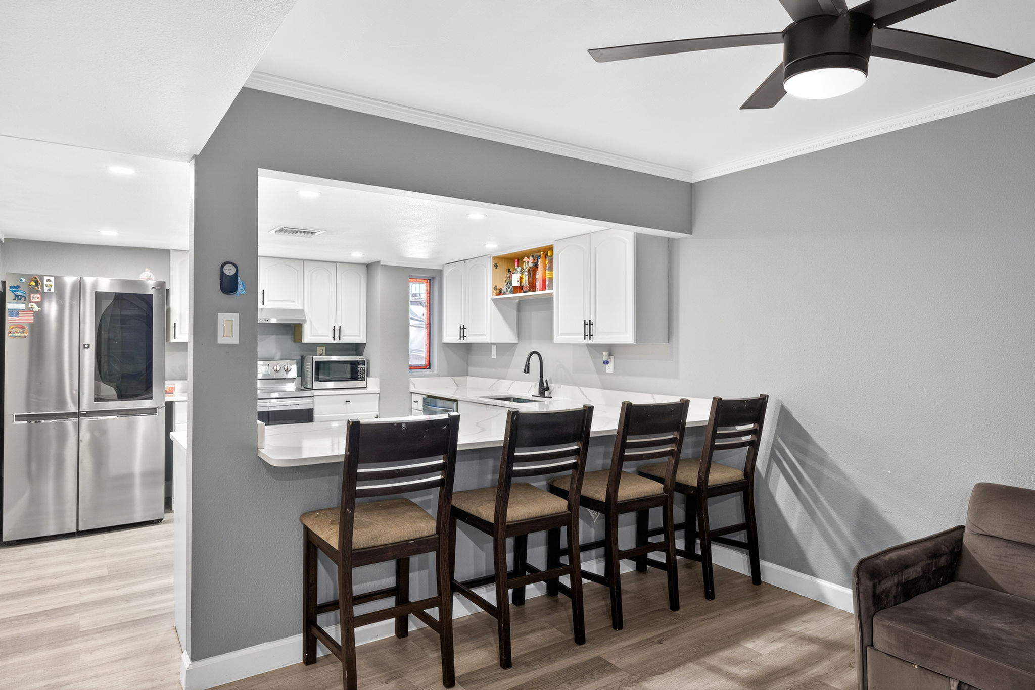 Breakfast Bar 2 of 2