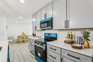 Turquoise Ln-3005-018.jpg