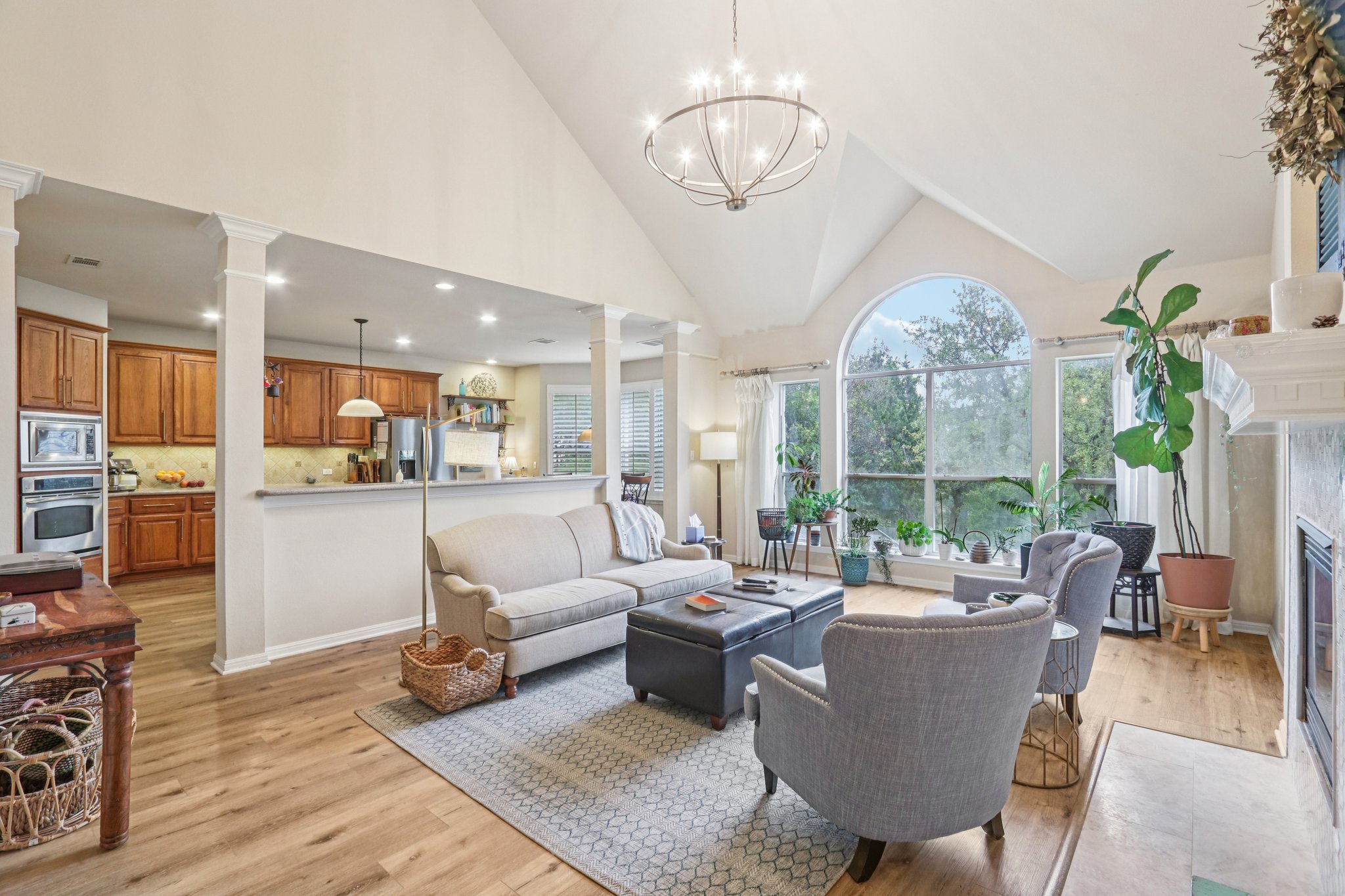 Via Dono Dr-L0212-010.jpg