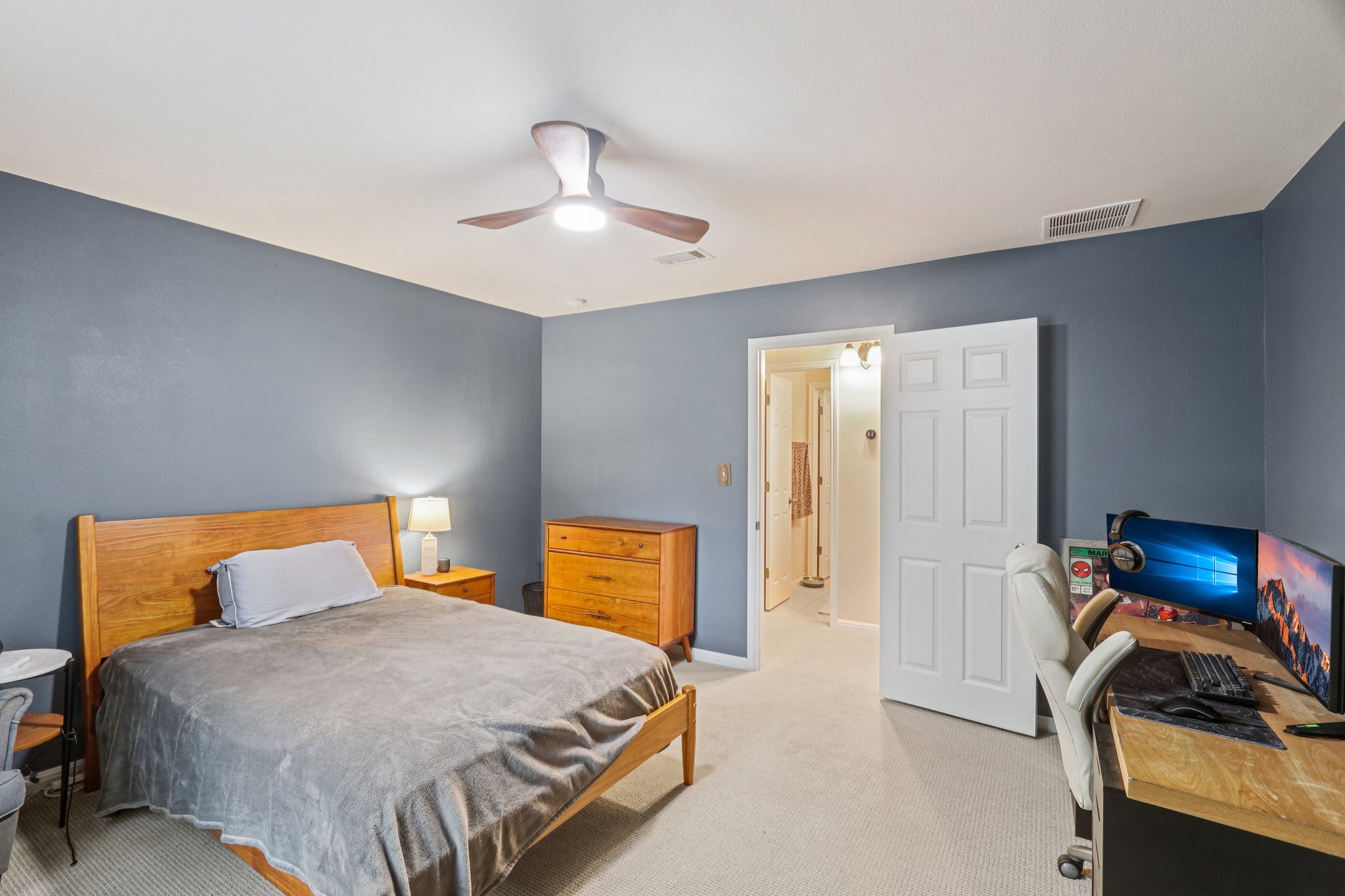 Via Dono Dr-L0212-055.jpg