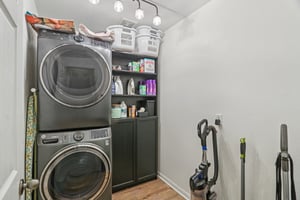 Via Dono Dr-L0212-032.jpg