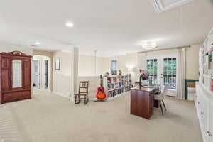 Via Dono Dr-L0212-034.jpg