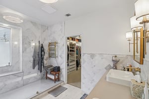 Via Dono Dr-L0212-041.jpg