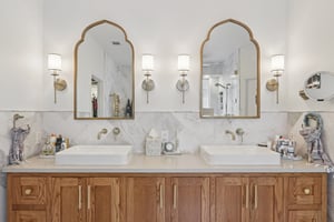 Via Dono Dr-L0212-046.jpg