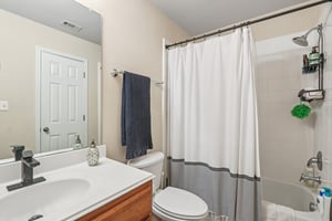 Via Dono Dr-L0212-051.jpg