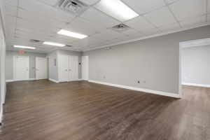  Photo 49
