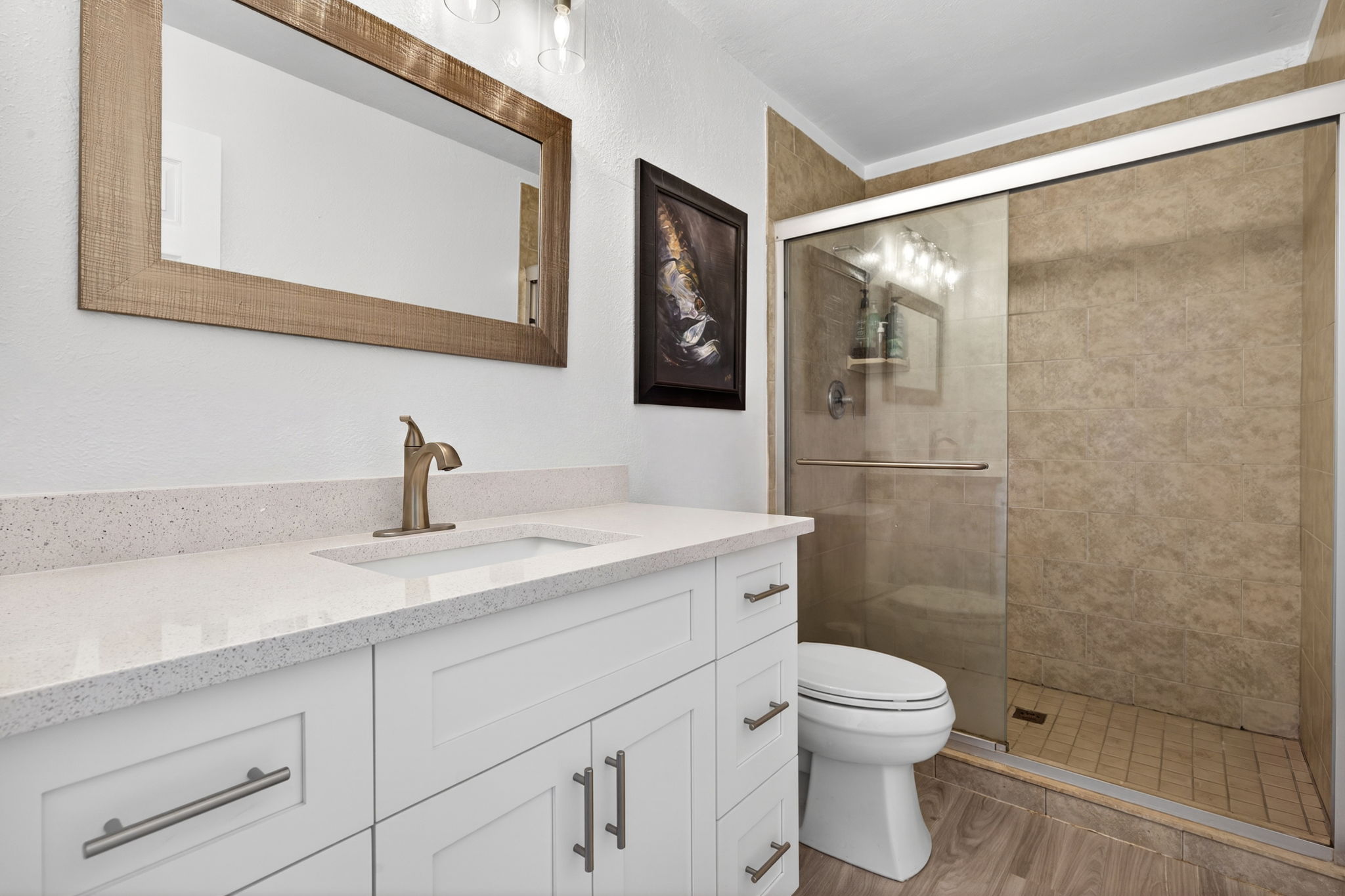 Primary Bathroom –r