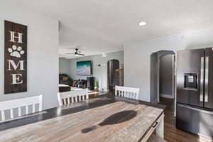 E State St-S1909-012.jpg