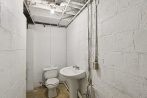 E State St-S1909-037.jpg