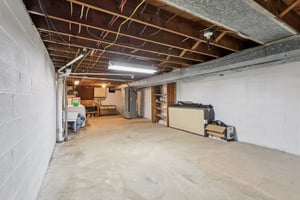 E State St-S1909-039.jpg