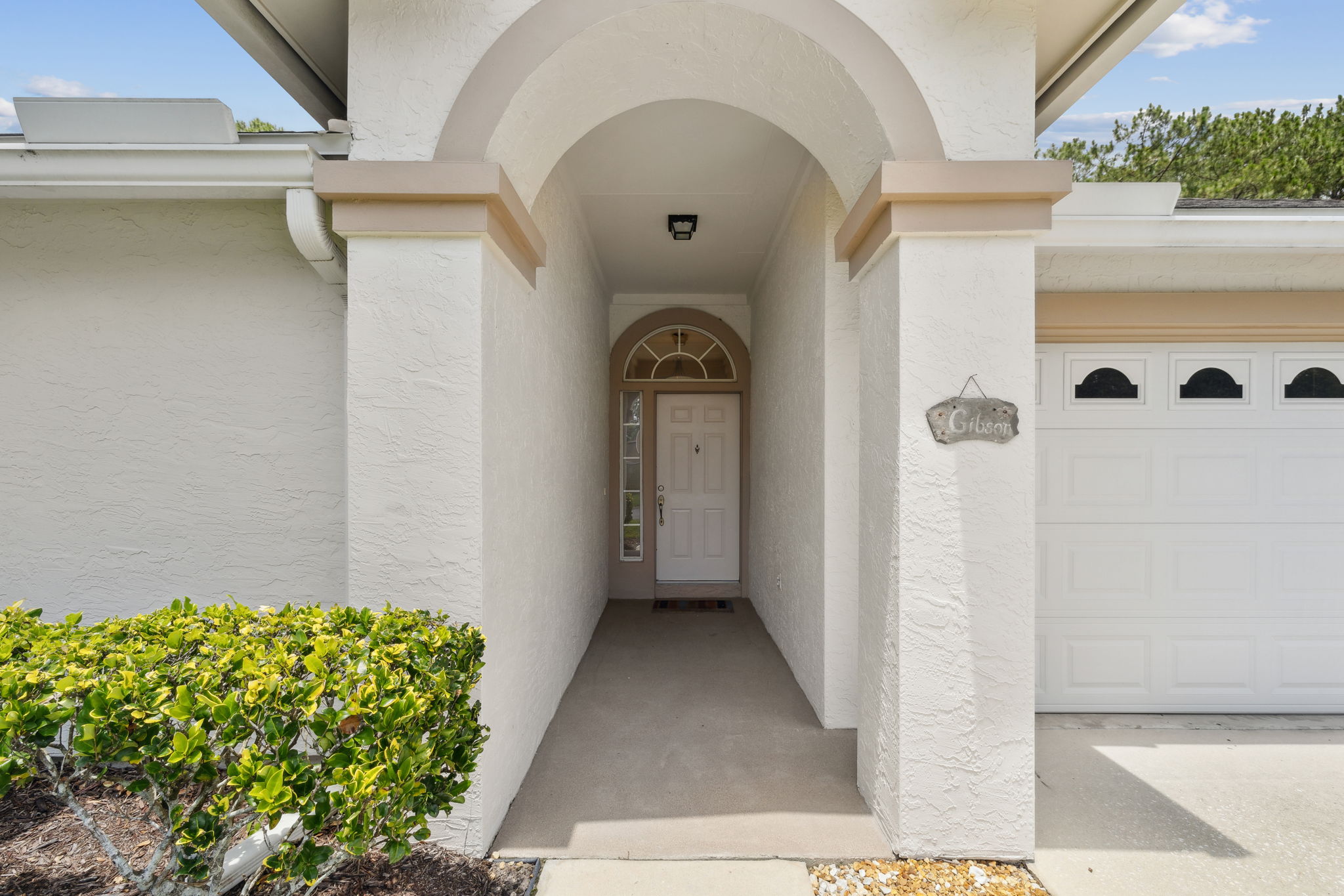 Front Entry Detail