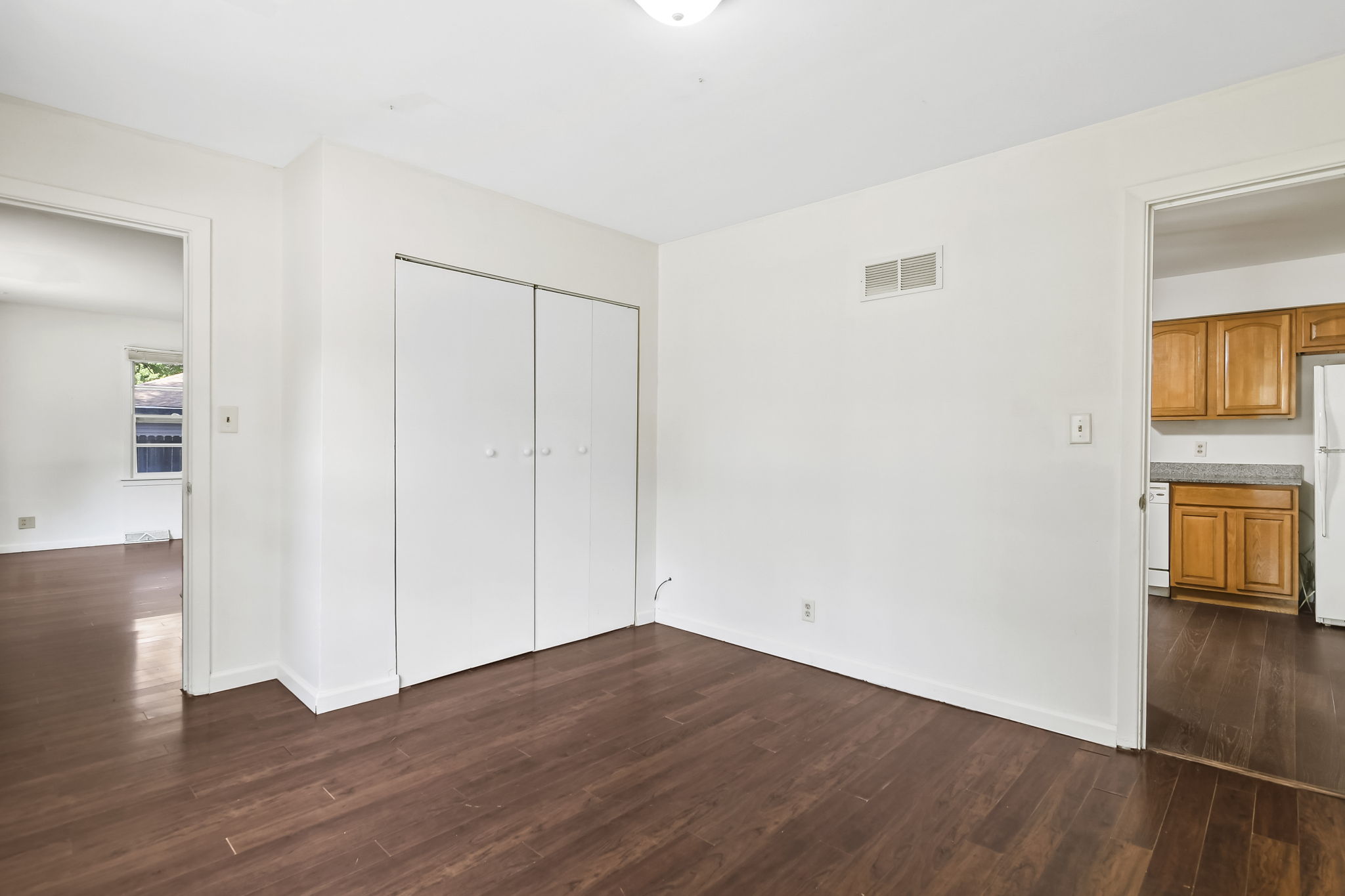 713 Outer Park Dr, Springfield, IL 62704 Design Eyes Photography