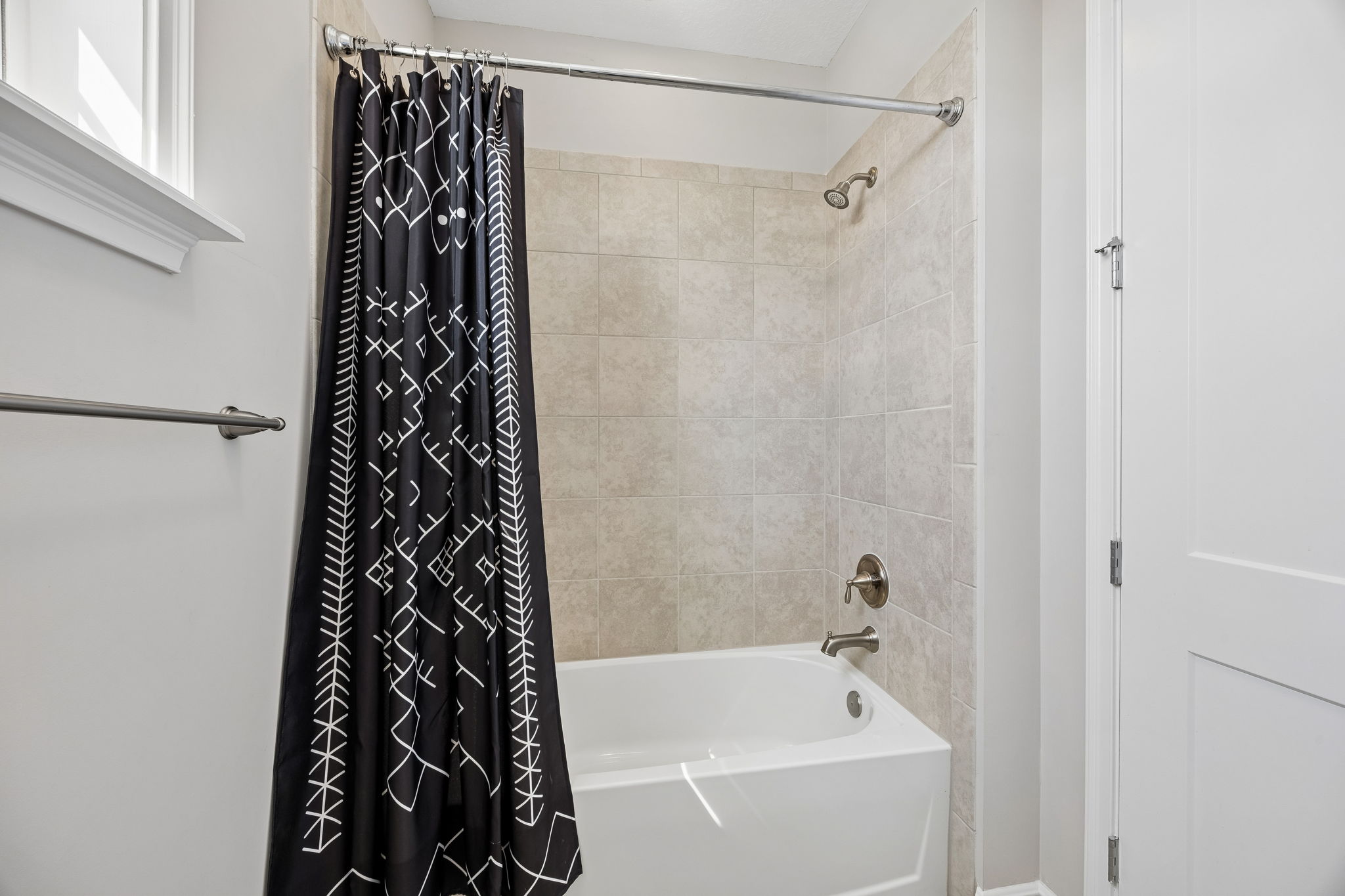 Jack-n-Jill Bath