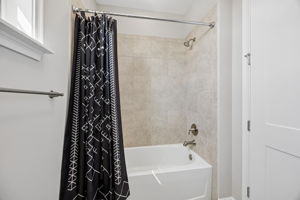 Jack-n-Jill Bath