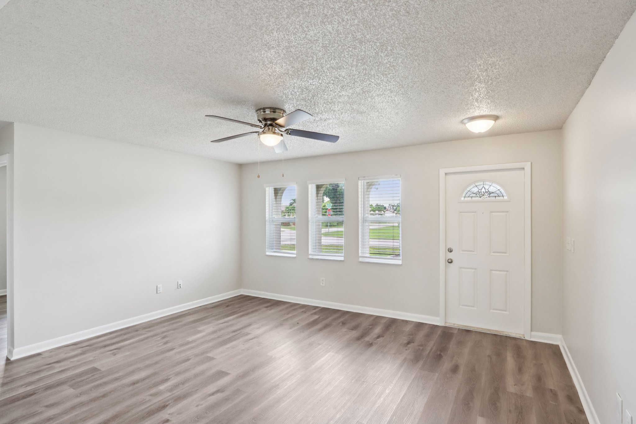 SE 35th St-S0109-004.jpg
