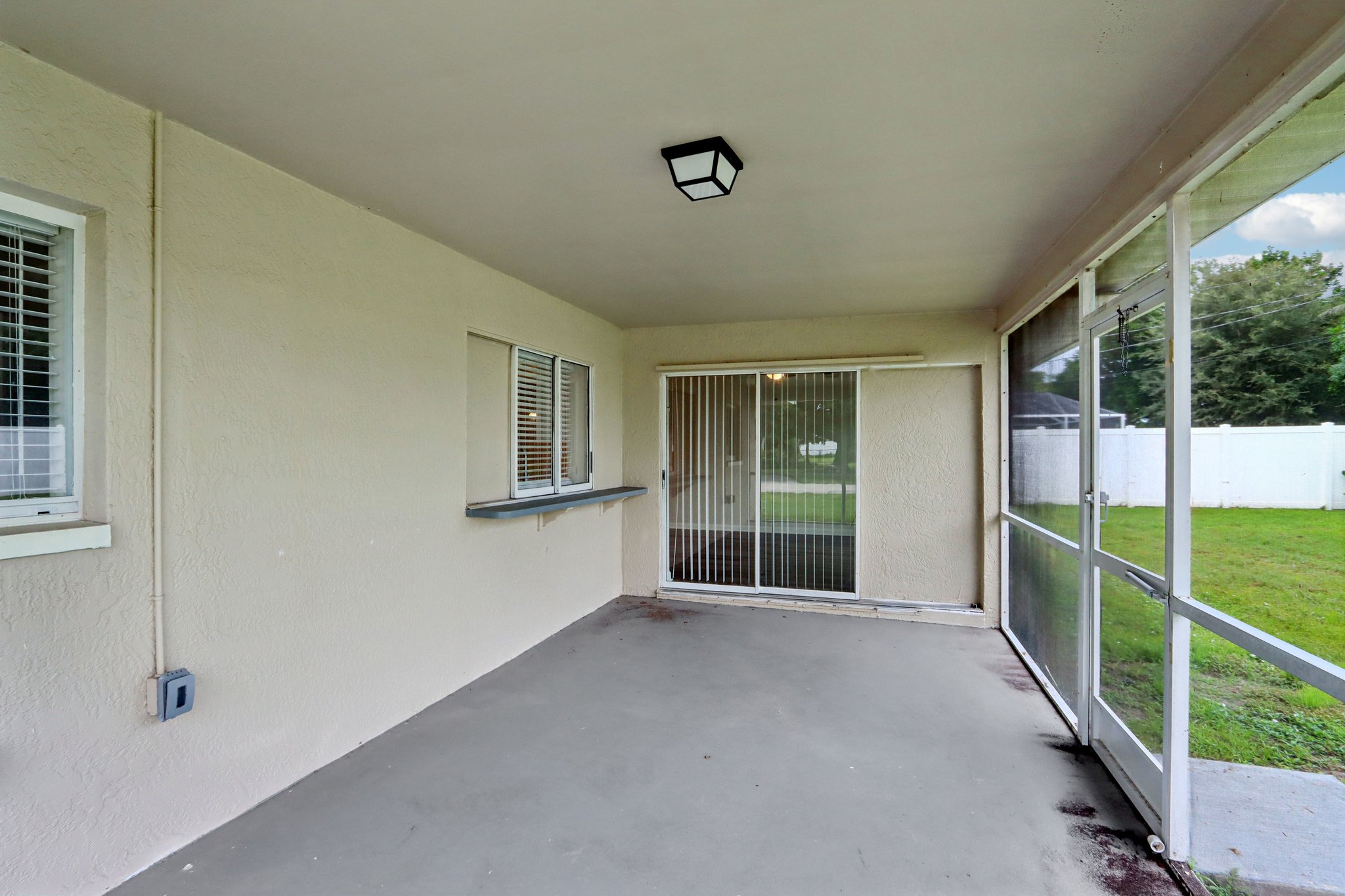 SE 35th St-S0109-021.jpg