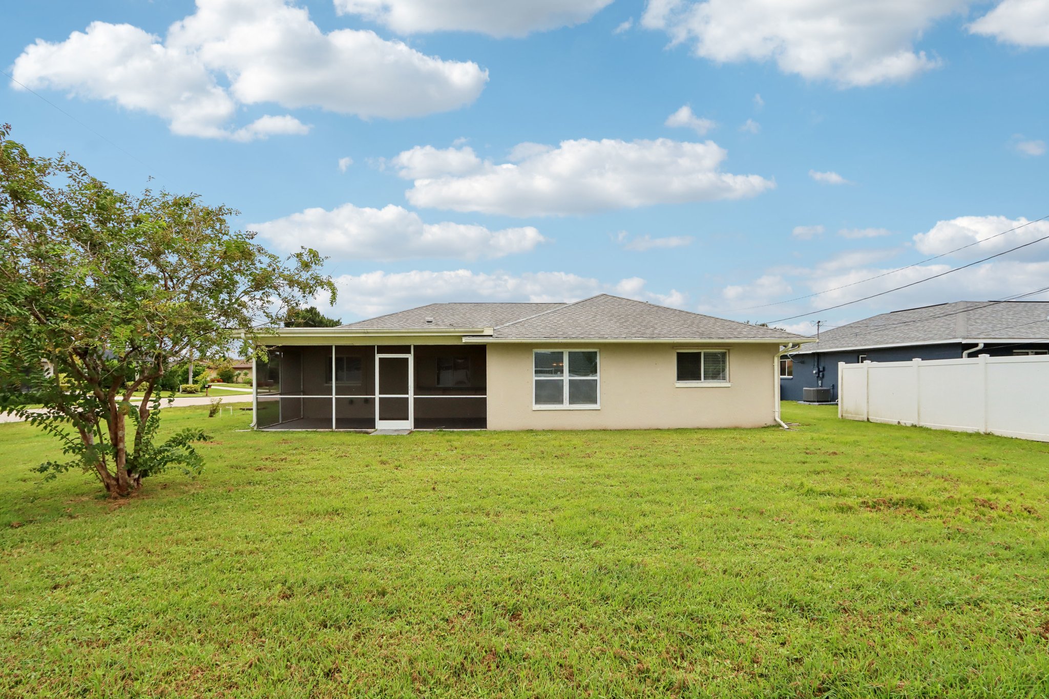 SE 35th St-S0109-023.jpg