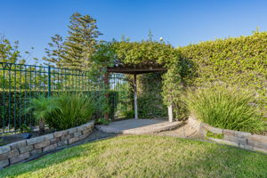  Photo 68
