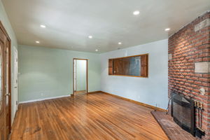 009_7134 Stansbury Ave 