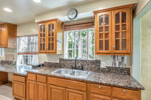 010_7134 Stansbury Ave 