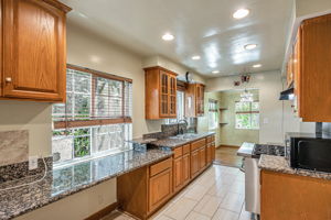 013_7134 Stansbury Ave 