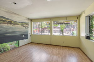 024_7134 Stansbury Ave 