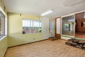 025_7134 Stansbury Ave 