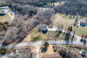 7136 Windy Valley Ln, Pacific, MO 63069, USA Photo 24