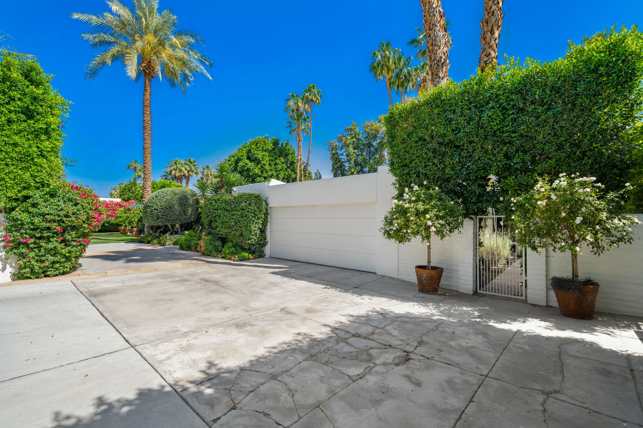 71383 Country Club Dr, Rancho Mirage, CA 92270, USA Photo 2