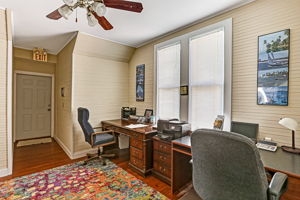 Bedroom / Office Space