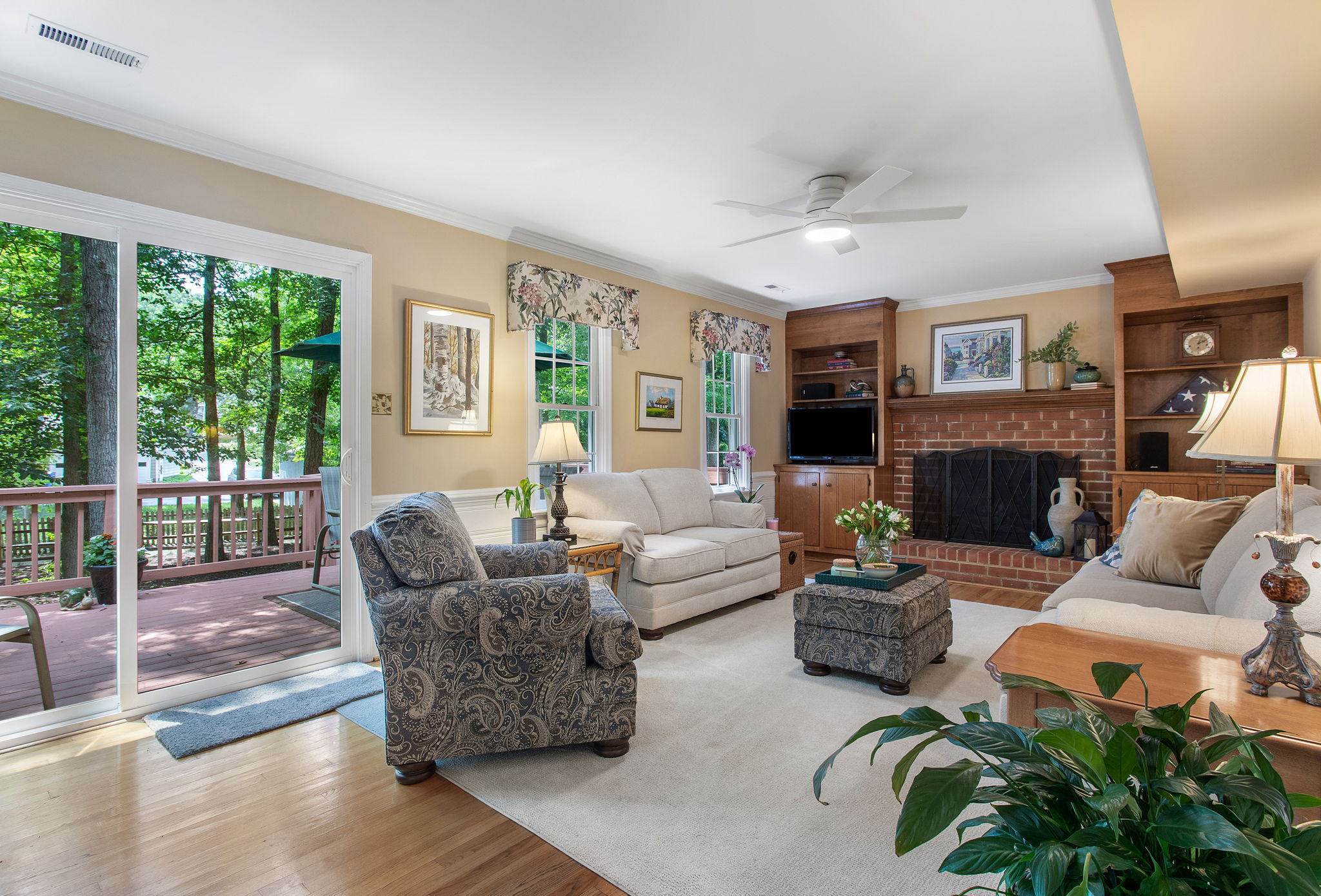 06-Family Room