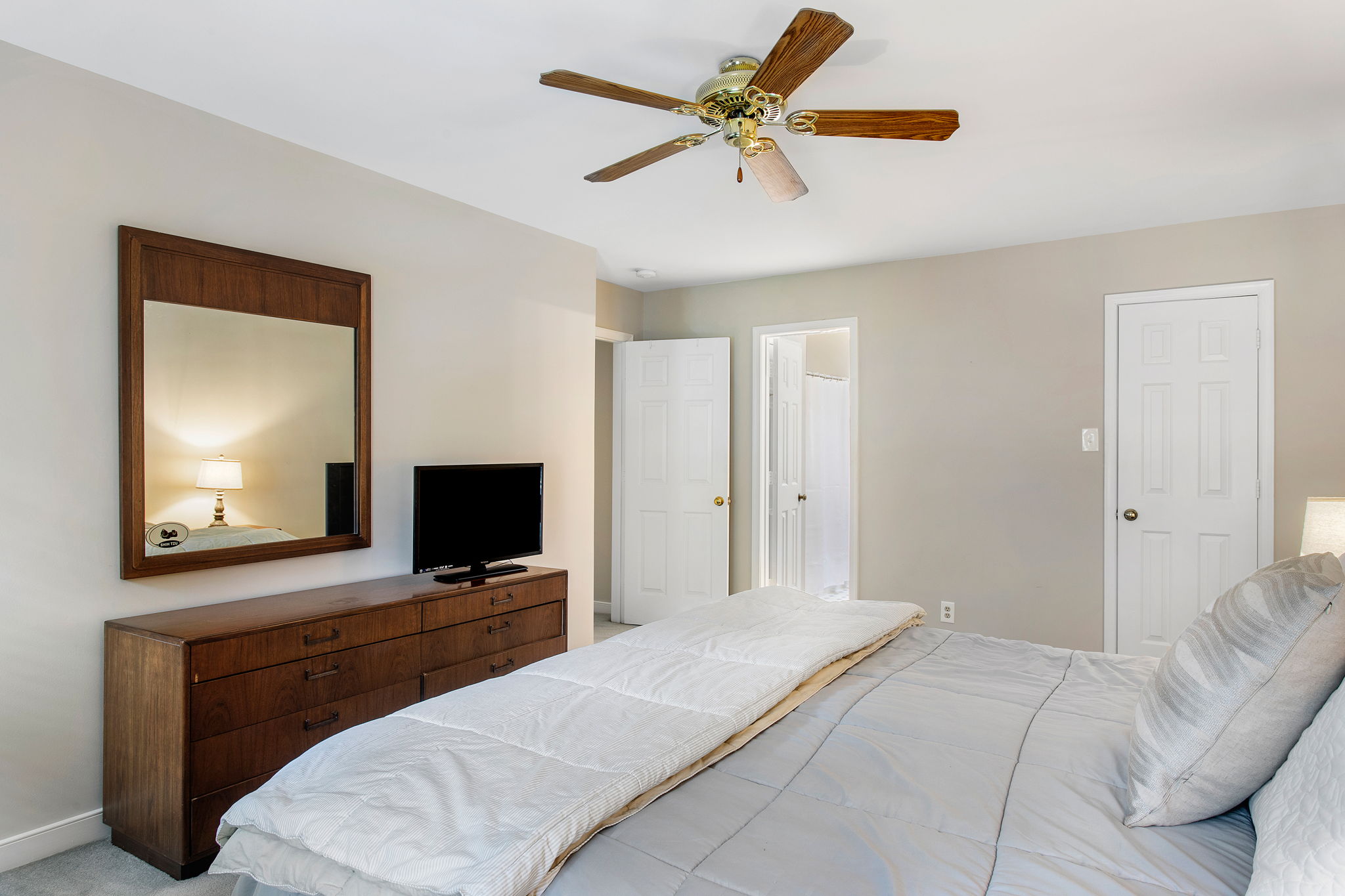 22-Primary Bedroom