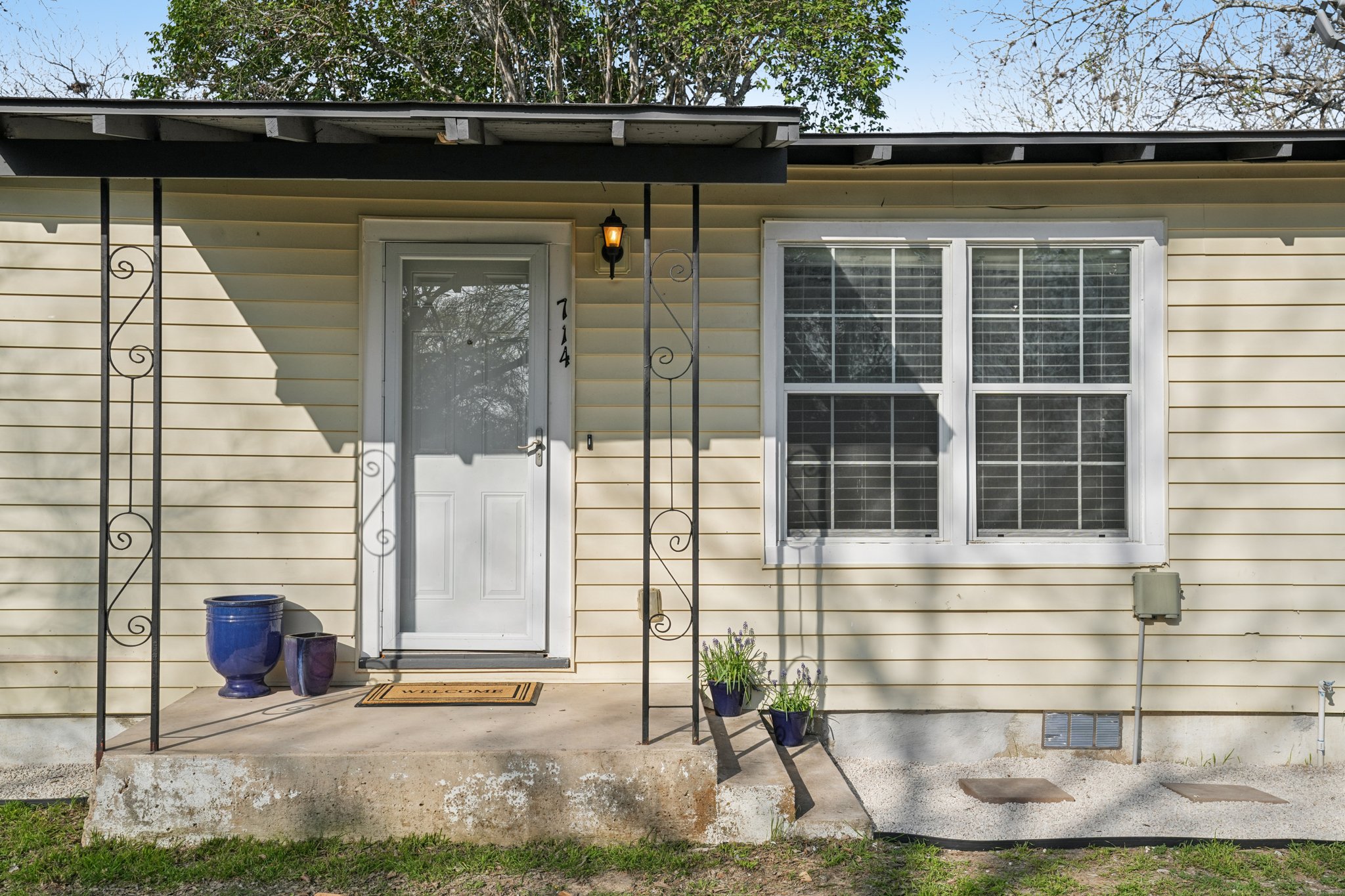 S Milam St-S0103-002.jpg