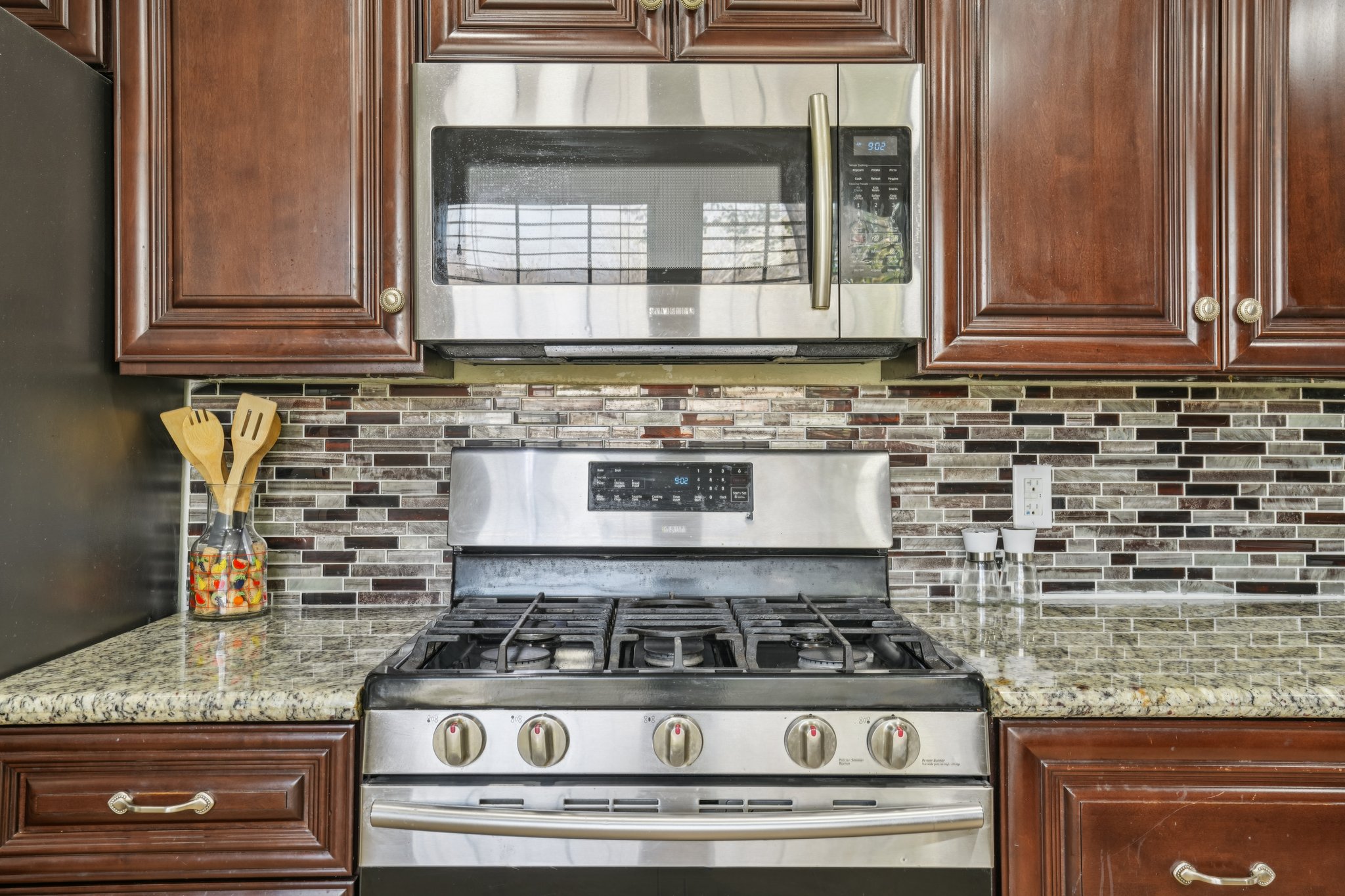 S Milam St-S0103-011.jpg