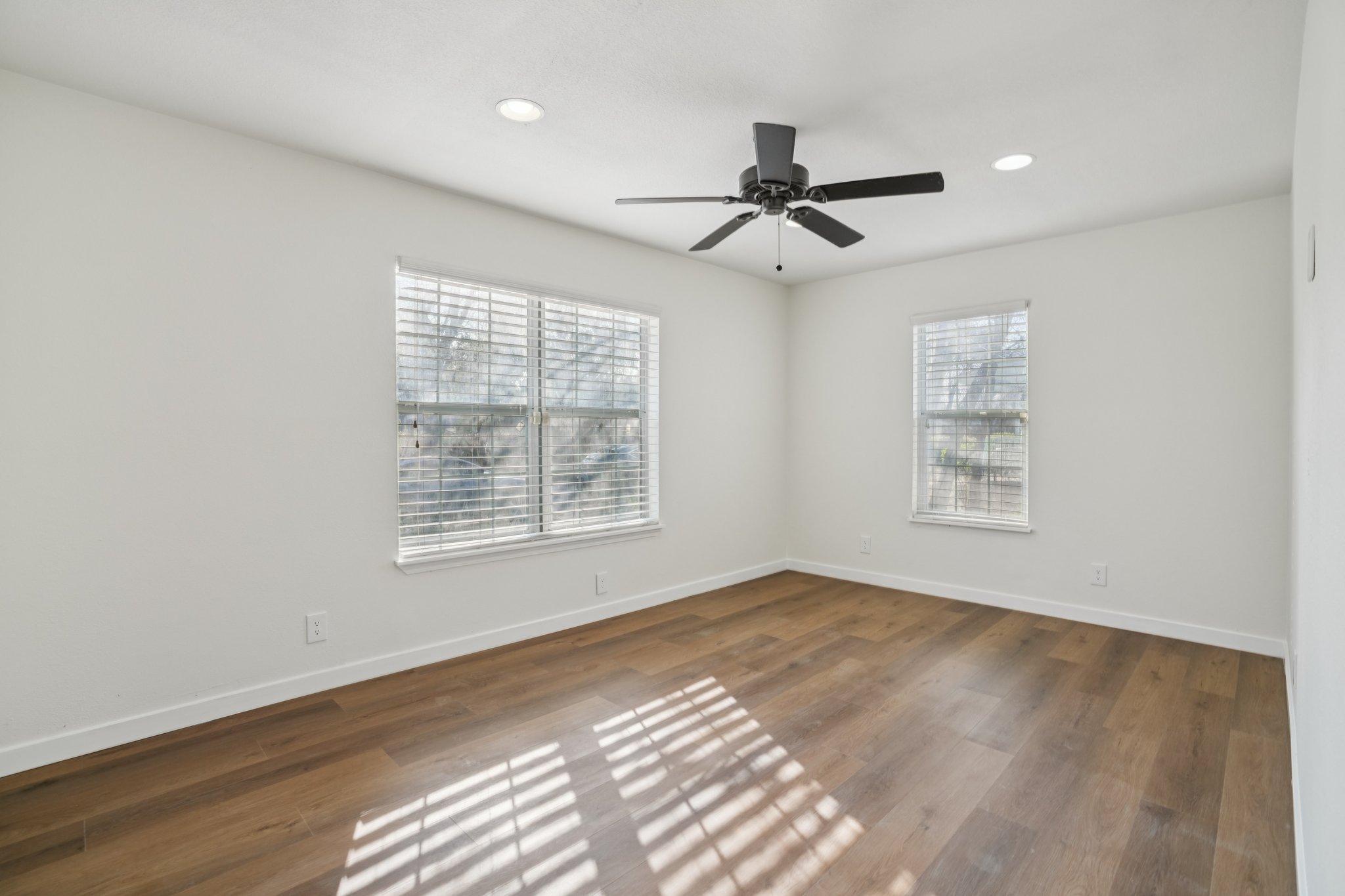 S Milam St-S0103-018.jpg