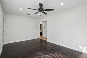 S Milam St-S0103-006.jpg