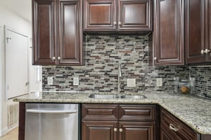 S Milam St-S0103-012.jpg