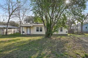 S Milam St-S0103-029.jpg